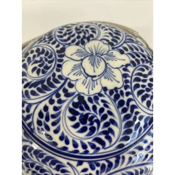 Vintage Japanese Teapot Ceramic Blue & White Handpainted‎ Floral Metal Handles - Picture 14 of 14